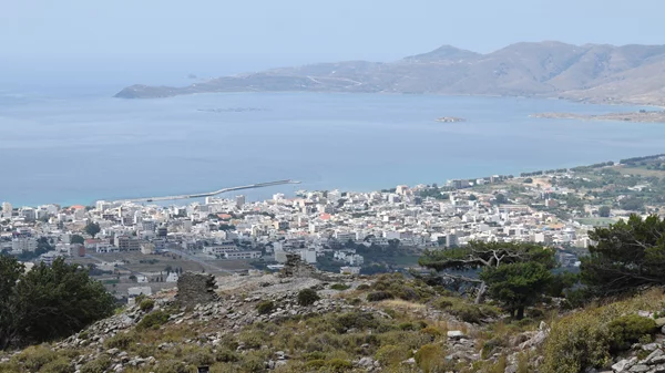 Νότια Εύβοια: Ιχνηλατώντας τα μονοπάτια των "Δράκων"