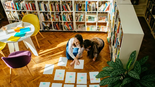 Δείτε τα εκπαιδευτικά προγράμματα του Ιδρύματος Θεοχαράκη για τον Μάρτιο