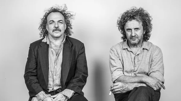 Για τους Xylouris White το να εκφράζεσαι από τα σωθικά σου είναι μια τελετουργία απελευθέρωσης