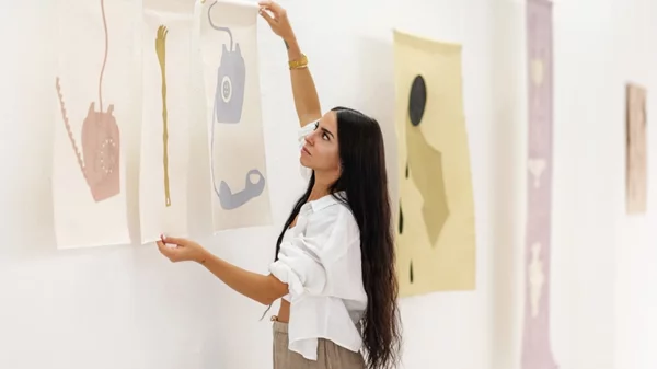 "Remedy": Πώς θεραπευόμαστε, πώς παραμένουμε δυνατοί, πώς γινόμαστε ανθεκτικοί;