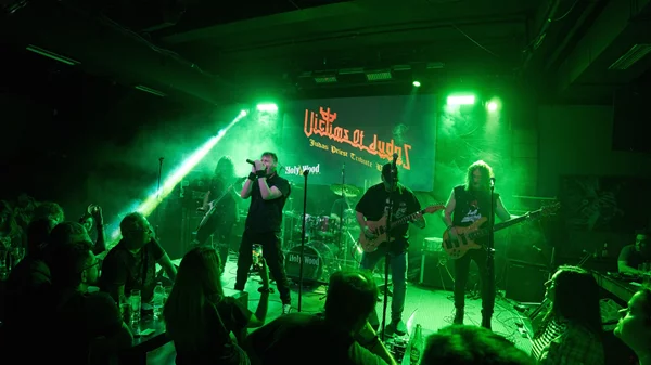 Διπλό αφιέρωμα στους Judas Priest και τους Iron Maiden