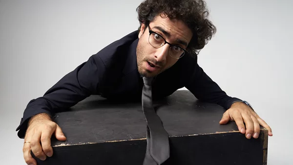 Ο Λάμπρος Φισφής είναι "Πολύ καλύτερα τώρα" και έρχεται για πρώτη φορά στο Ηρώδειο