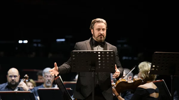 Η νέα σειρά #OLYTALKS του Ολύμπια αναδεικνύει την καρδιά της δημιουργικής διαδικασίας: Πρώτος καλεσμένος ο John Osborn