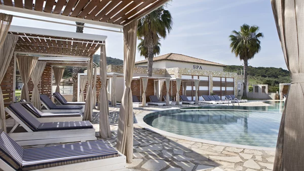 "Olympia Golden Beach Resort & Spa": Πασχαλινή οικογενειακή απόδραση στην Κυλλήνη