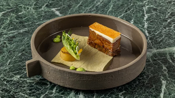 Μenu dégustation: Η γοητεία της μικρής μπουκιάς