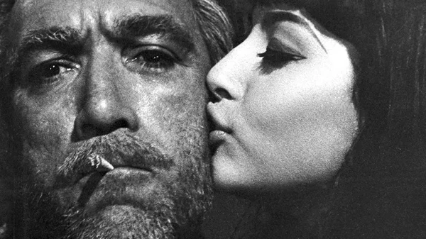 Ο Αλέξης Ζορμπάς ζωντανεύει στη σκηνή του Ολύμπια