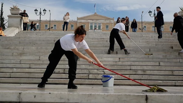 Ιδιωτικά ιδρύματα και πολιτισμός: μια σχέση υπό διαπραγμάτευση
