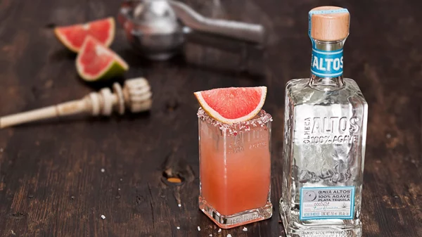 Altos Paloma Por Favor: Η καλύτερη τεκίλα για Paloma ταξιδεύει σε όλη την Ελλάδα