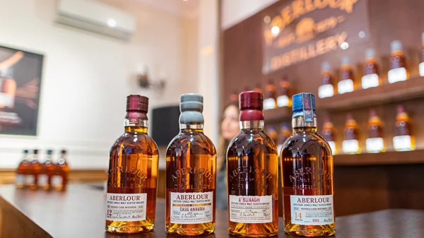 Aberlour: Ένα απαράμιλλο ταξίδι γεύσης και κληρονομιάς