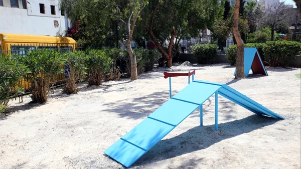Το τέταρτο δημοτικό πάρκο σκύλων άνοιξε τις πόρτες του στον Πειραιά