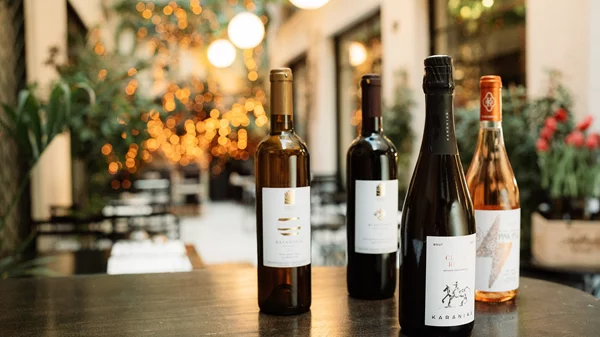 Wine bars της Αθήνας για κάθε γούστο