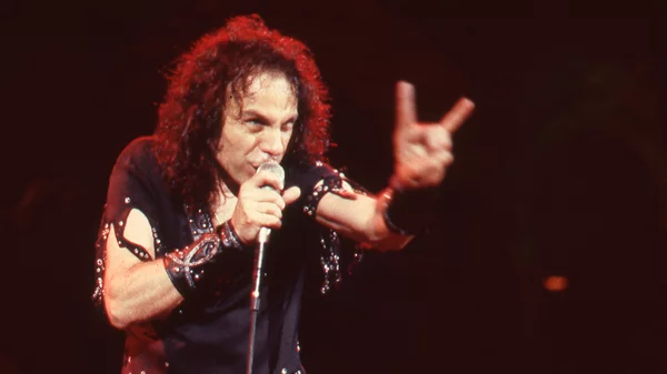 Παγκόσμια πρεμιέρα για το συγκινητικό ντοκιμαντέρ αφιερωμένο στον Ronnie James Dio