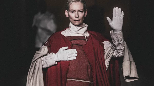 "Ενσαρκώνοντας τον Παζολίνι": Η Τίλντα Σουίντον στη Στέγη