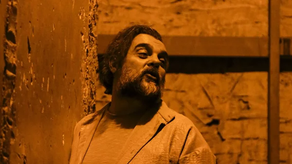 "Το πιο όμορφο σώμα που έχει βρεθεί ποτέ σε αυτό το μέρος": Συνεχίζει από τέλη Νοέμβρη ο Αργύρης Ξάφης στο Θησείον