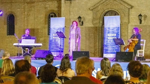 Πληθωρική πολιτιστική περιπλάνηση στο Ξυλόκαστρο με το Φεστιβάλ Αριστοναύτες