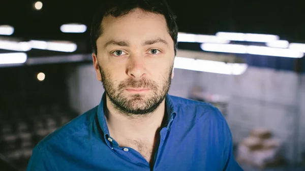 Αλεξάντερ Ζέλντιν: "Προσπαθώ να βρίσκω τις ιστορίες που κρύβονται πίσω από τα προφανή"