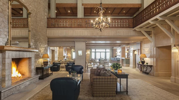 Το "Santa Marina Arachova Resort & Spa" στον Παρνασό διδάσκει την τέχνη της ορεινής πολυτέλειας