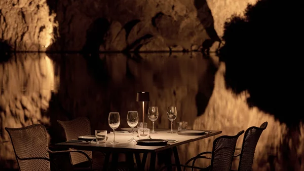 Τρία spots για απολαύσεις με Lurisia δίπλα στο κύμα