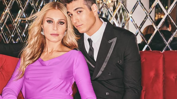 Ραντεβού ξανά στην "Ακτή Πειραιώς" δίνει η Νατάσα Θεοδωρίδου