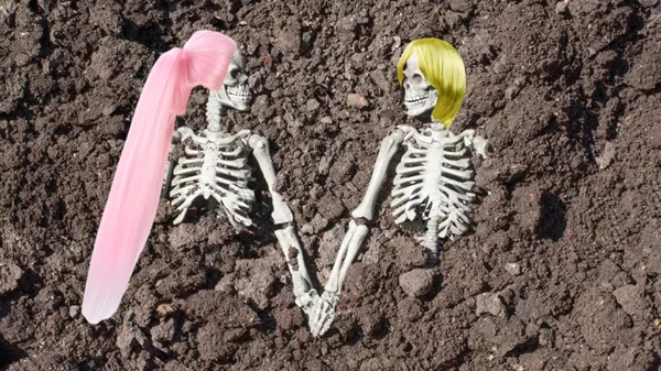 Το opening του Red Jasper Cabaret Theatre είναι γυναικεία υπόθεση