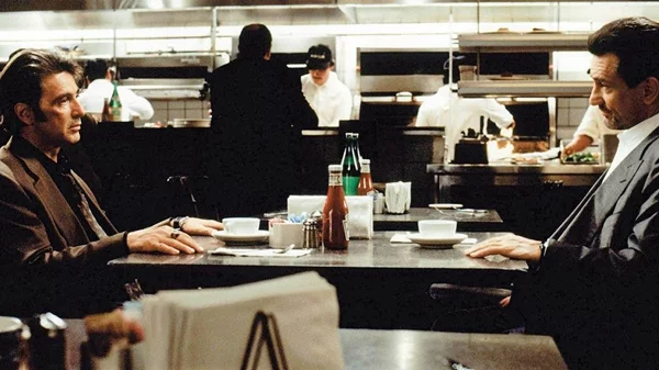 Η εμβληματική "Ένταση" για μια αξέχαστη προβολή στο Ιντεάλ