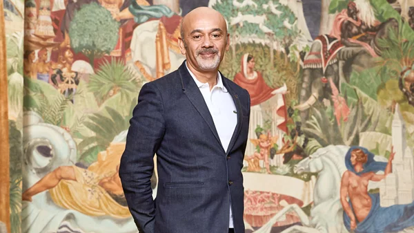 "Στα Βήματα του Christian Louboutin" σε πρώτη τηλεοπτική μετάδοση