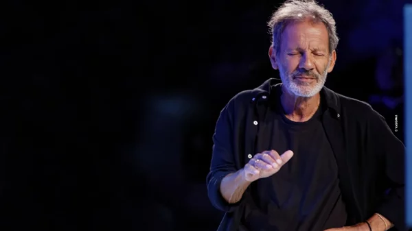 Μια γιορτή με τον Σταύρο Ξαρχάκο εγκαινιάζει το νέο κεφάλαιο του Δημοτικού Θεάτρου Λυκαβηττού