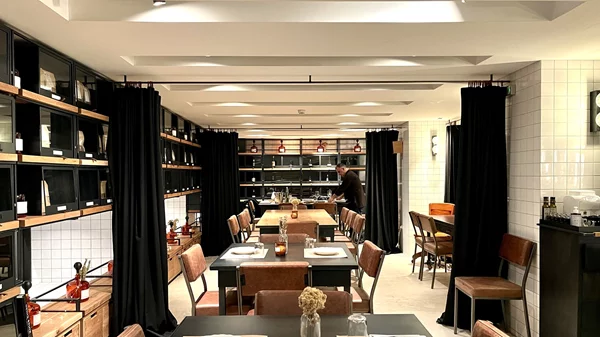 "The Naxos Apothecary": Το πρώτο "speakeasy" εστιατόριο;