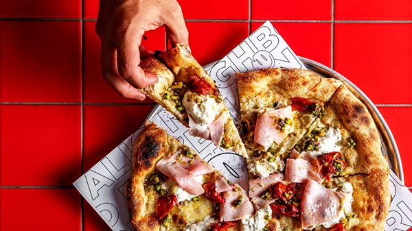 Πού θα φας επική πίτσα στην Αθήνα
