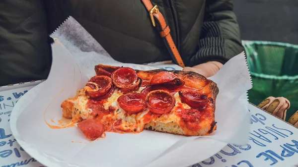 10 πόλεις του κόσμου που κάθε γνήσιος λάτρης της πίτσας οφείλει να επισκεφτεί