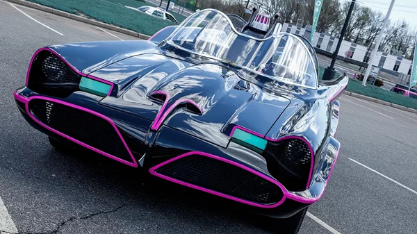 Θα κυκλοφορούσαν τα οχήματα υπερηρώων νόμιμα στους δρόμους;