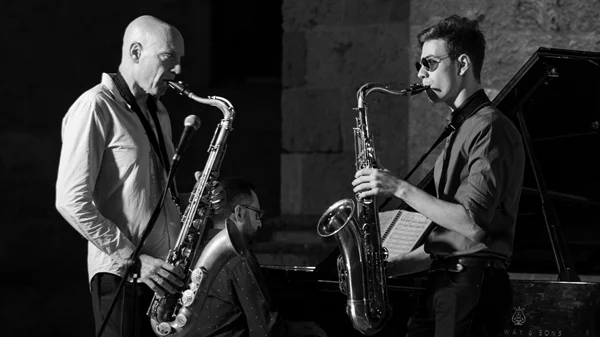 "Father & Son": Jazz στο Μουσείο με τους Δημήτρη και Νέστορα Βασιλάκη