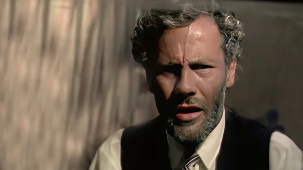 Ο Σταύρος Ξαρχάκος παρουσιάζει το θρυλικό "Ρεμπέτικο" 40 χρόνια μετά