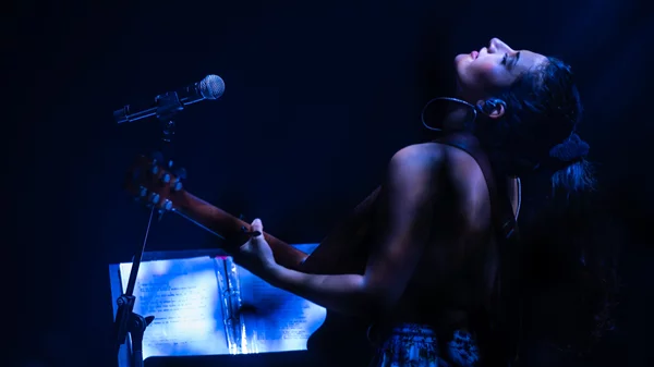 Η Μαρίνα Σπανού έρχεται στον "Σταυρό του Νότου"