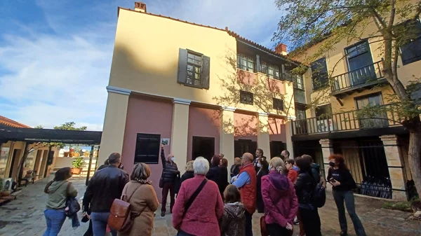 Ο "Πολιτισμός στις Γειτονιές" κάνει στάση στο ιστορικό κέντρο της Αθήνας