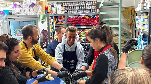 Η ΑΒ Βασιλόπουλος μαγειρεύει για καλό σκοπό!