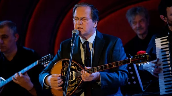 "60 χρόνια Χρήστος Νικολόπουλος" με μια μεγάλη μουσική γιορτή στο Ηρώδειο