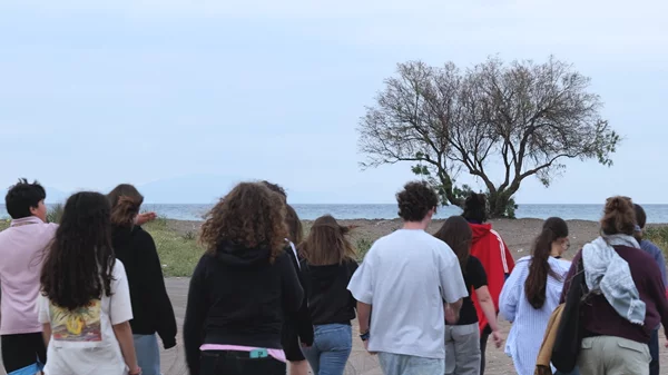 "Στη γη των κρίνων": Μια περιπατητική παράσταση στη Βόρεια Εύβοια από το "Όλη η Ελλάδα ένας πολιτισμός"