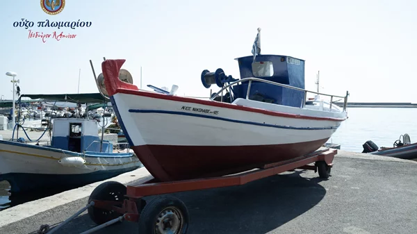 Το Ούζο Πλωμαρίου συνεχίζει το πρόγραμμα διατήρησης και ανάδειξης των παραδοσιακών ξύλινων καϊκιών μας