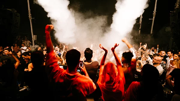 Το esthete concept του Αλέξανδρου Χριστόπουλου επιστρέφει στο "Island"