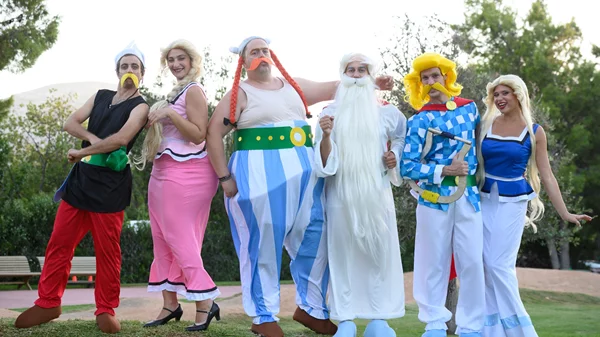 Ο Αστερίξ και ο Οβελίξ υποδέχτηκαν τους μικρούς τους φίλους στο Oasis Activity Farm Park