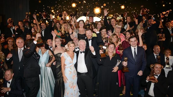 World Travel Awards Ευρώπη 2022: ανακοινώθηκαν τα Όσκαρ του τουρισμού και είχαν και ελληνικό ενδιαφέρον