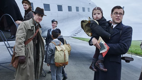 Nova: ο Άντονι Χόπκινς στη ζώνη Sunday Premiere