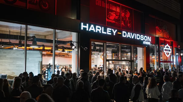 Η Harley-Davidson γιόρτασε τα εγκαίνια του νέου της καταστήματος στην Αττική με ένα εντυπωσιακό opening event