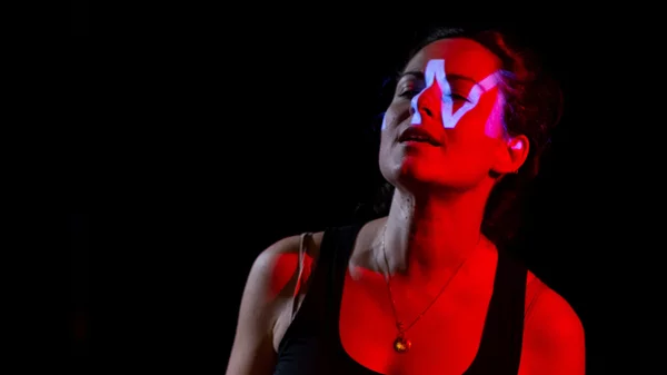 Το "Μπλε" έρχεται από τη Γενεύη στην Αθήνα για 4 παραστάσεις στο ΠΛΥΦΑ