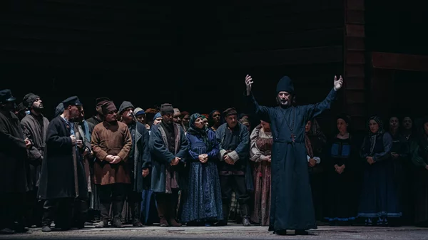 Πρώτες φωτογραφίες από τις πρόβες της εμβληματικής όπερας "Λαίδης Μάκβεθ του Μτσενσκ" στην ΕΛΣ