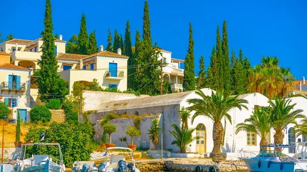 Ξεχωριστά ξενοδοχεία και εστιατόρια για Πάσχα σε Αττική και Αργοσαρωνικό