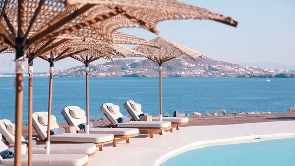 "Destino Pacha": προορισμός Μύκονος