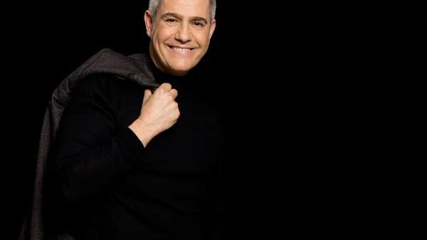 Alessandro Safina, πώς ακροβατείς ανάμεσα στον κόσμο της ποπ και της όπερας;