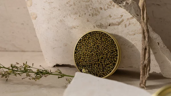 Το Antonius Caviar μας ξαναμαθαίνει όσα ξέρουμε για το χαβιάρι